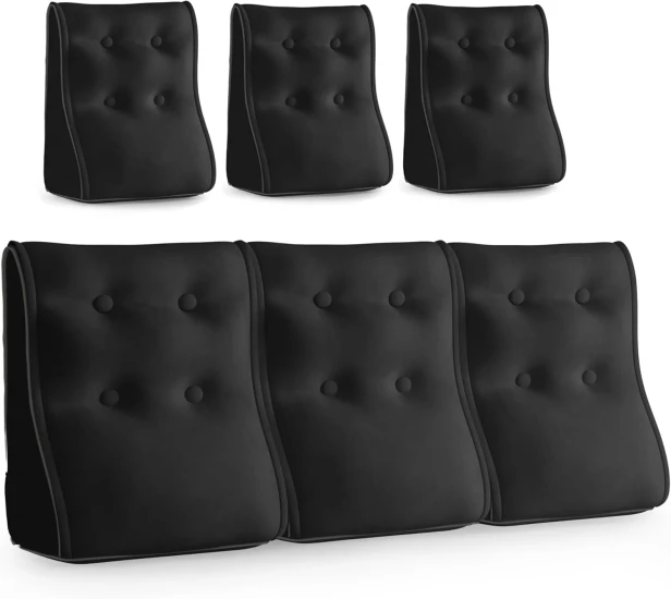 Set aus drei gesteppten schwarzen Samt-Lendenkissen mit weißer Paspelierung.