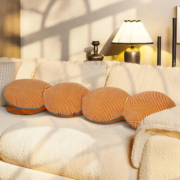 Originales Schlauch-/Rollenkissen für Sofas, ideal als Lendenwirbelstütze oder dekoratives Couchkissen.