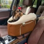 Safe Dog Auto Seat – Luxus-Transportbox für Welpen und kleine Hunderassen mit Armlehne.