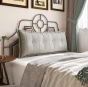 Rechteckiges Rückenstützkissen – Beige Baumwolle. Zur Platzierung auf einem Bett im Schlafzimmer.