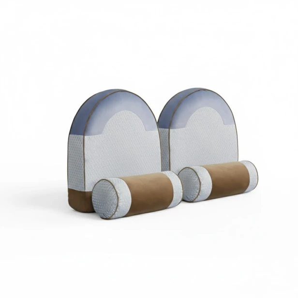 Professionelles Set orthopädischer Kissen, blau.