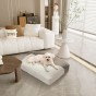 Hund liegt auf einem gesteppten Hundebett - Pocket at Home