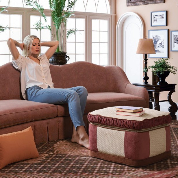 Fußhocker, Anordnung im Wohnzimmer.