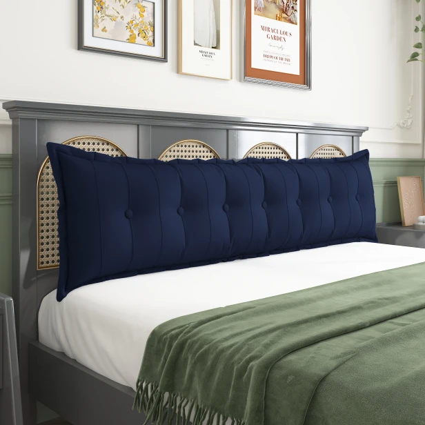 Rechteckiges Rückenstützkissen – Marineblau, Baumwolle. Schlafzimmer-Arrangement auf dem Bett.