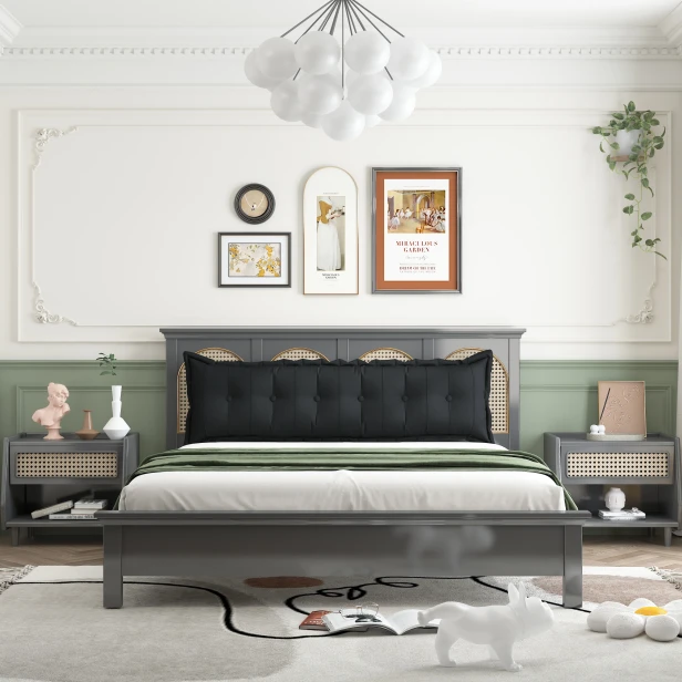 Rechteckiges Rückenstützkissen – Schwarze Baumwolle. Schlafzimmer-Arrangement auf dem Bett.
