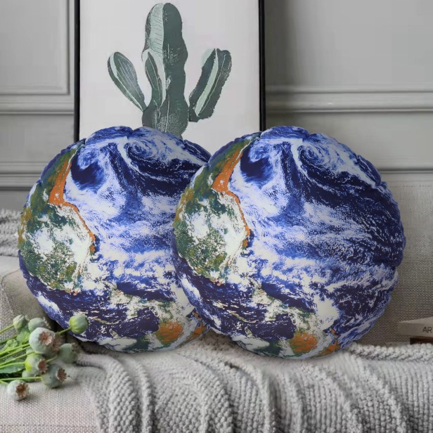 Rundes Kissen mit dem Planeten Erde, Dekoration für Zuhause.