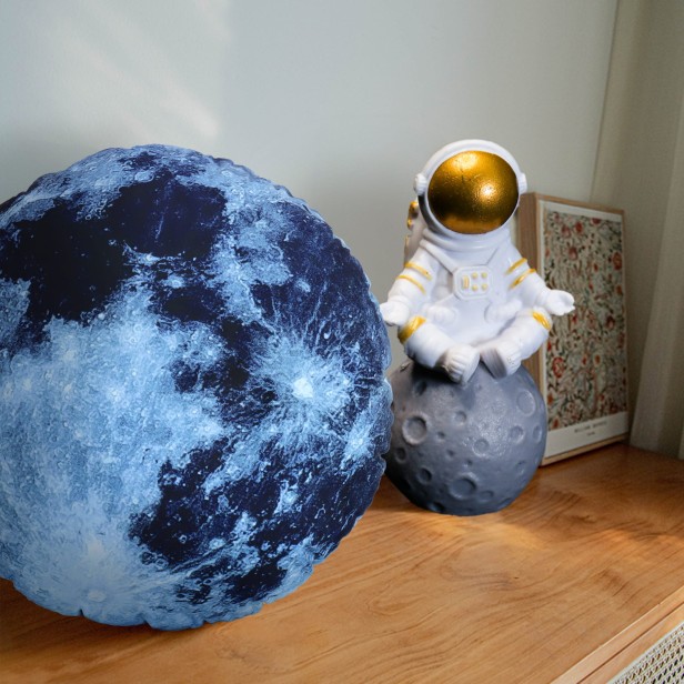 Schwarzes Mond-Rundkissen, Wohnaccessoire.