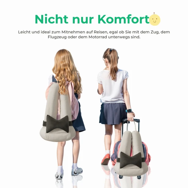 Bequemes Reisekissen, das von zwei Mädchen benutzt wird.