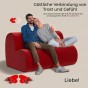 Romantische Infografik zur Bewerbung eines roten, herzförmigen Modulsofas/Sessels.