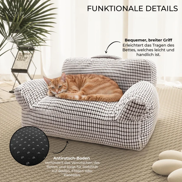 Ein sofaförmiges Haustierbett mit einer orangefarbenen Katze darin.