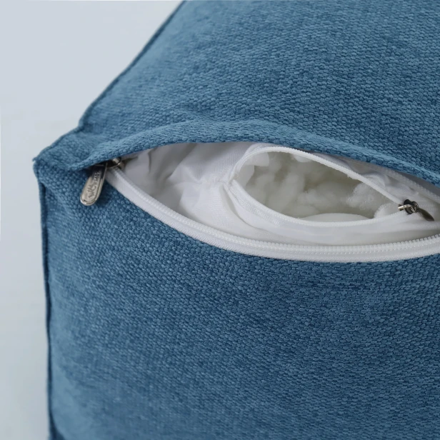 Modulare Kopfstütze mit Polster – blaues Leinen, Nahaufnahme des Reißverschlusses.